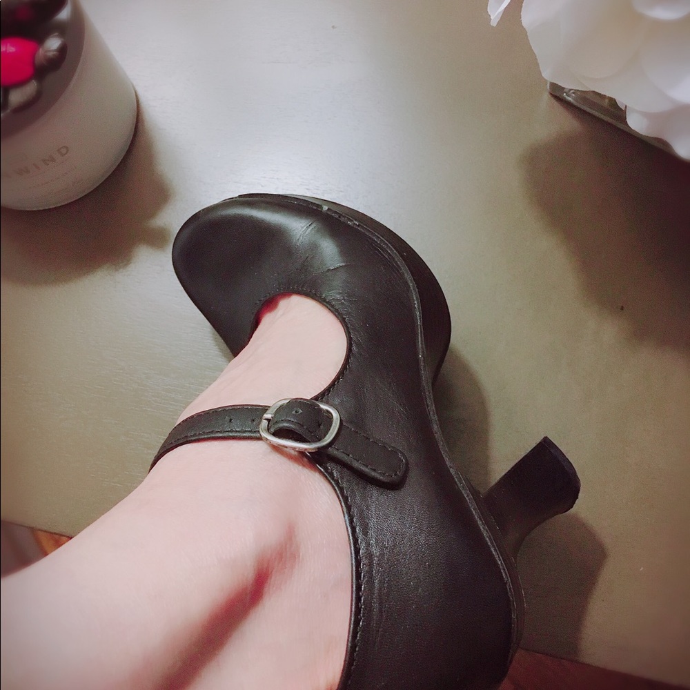 Esprit Heels